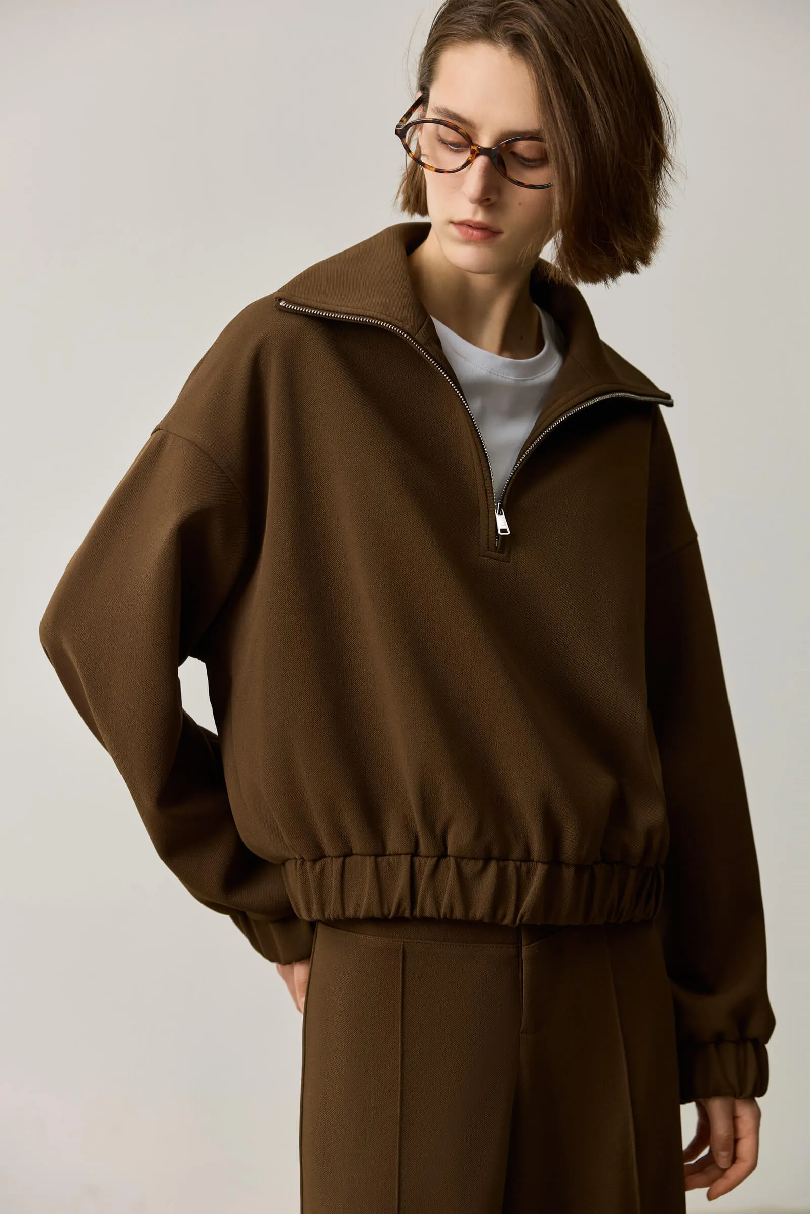 LILY Zip-Up Cropped Sweatshirt