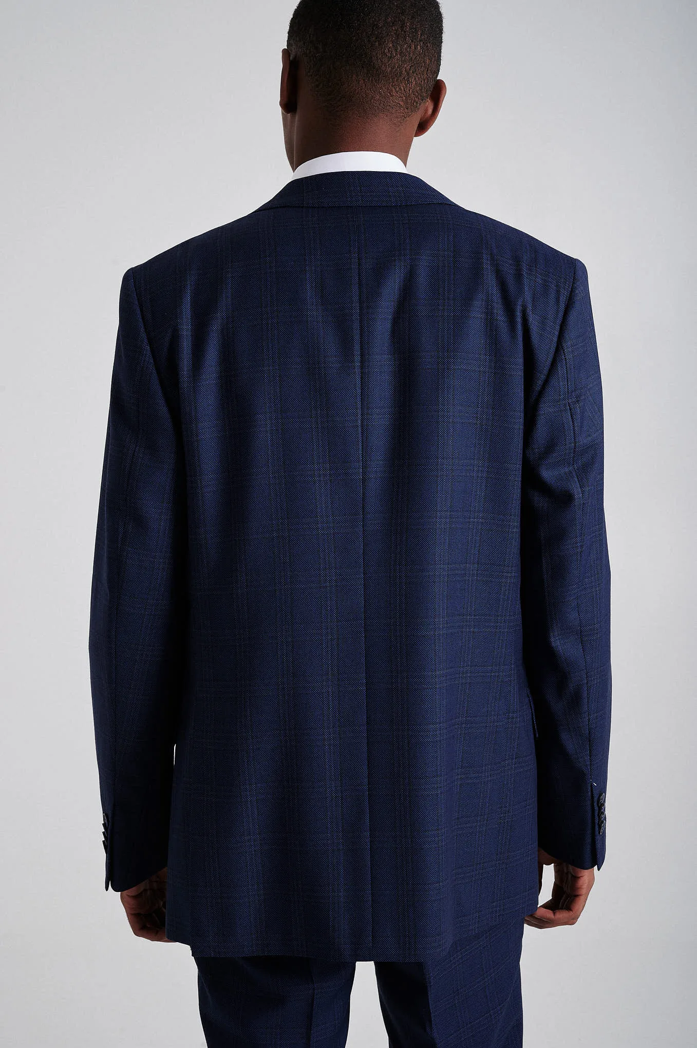 Slim fit wool suit with vest